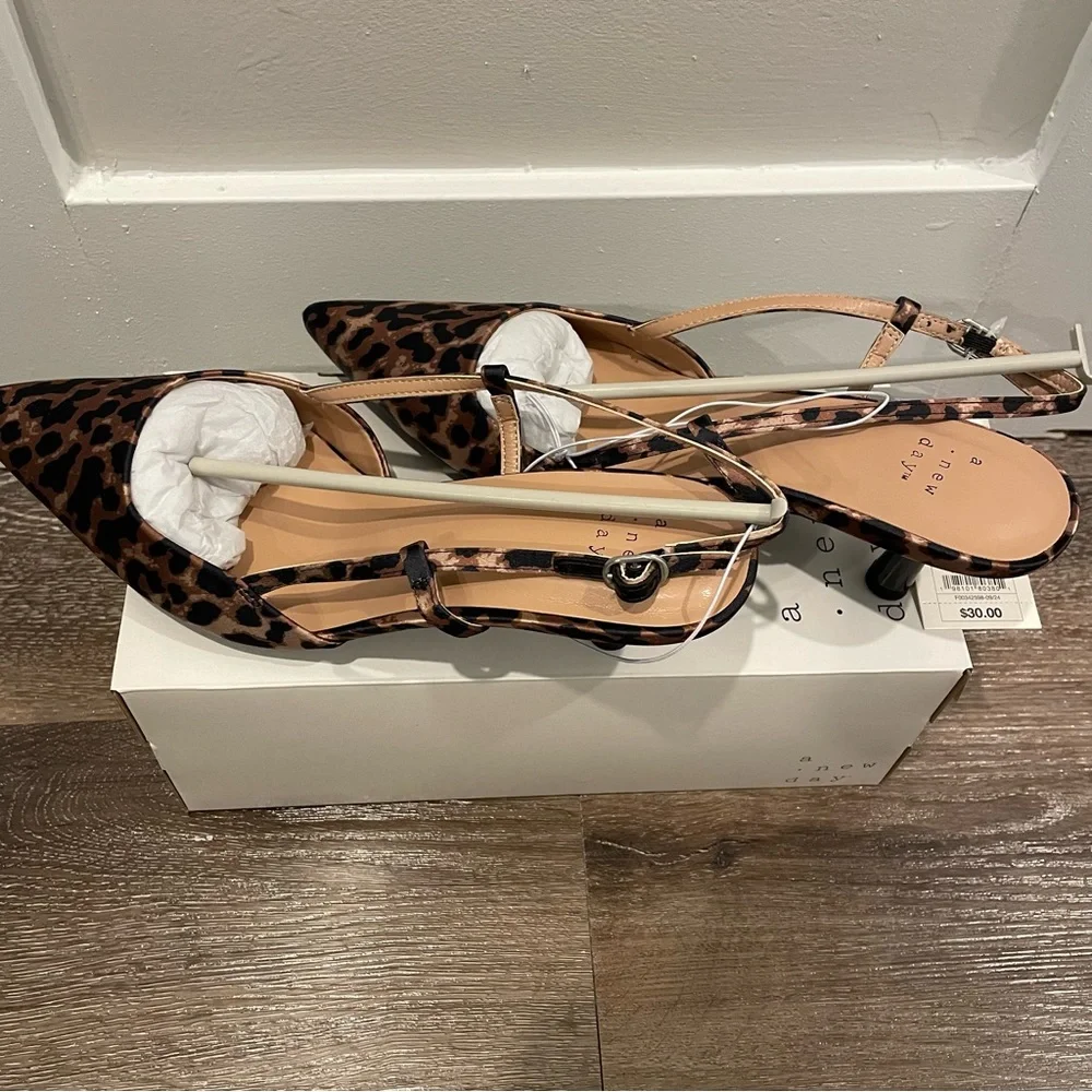 Leopard Print Slingback Heels Size 8 - Picture 4 of 6